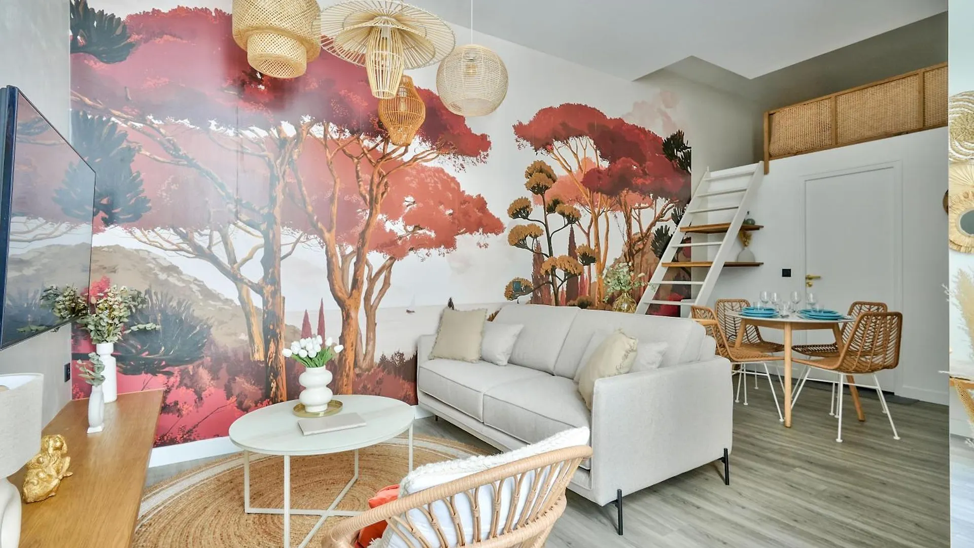 Paradise In The Center Of Paris - Le Marais contacts