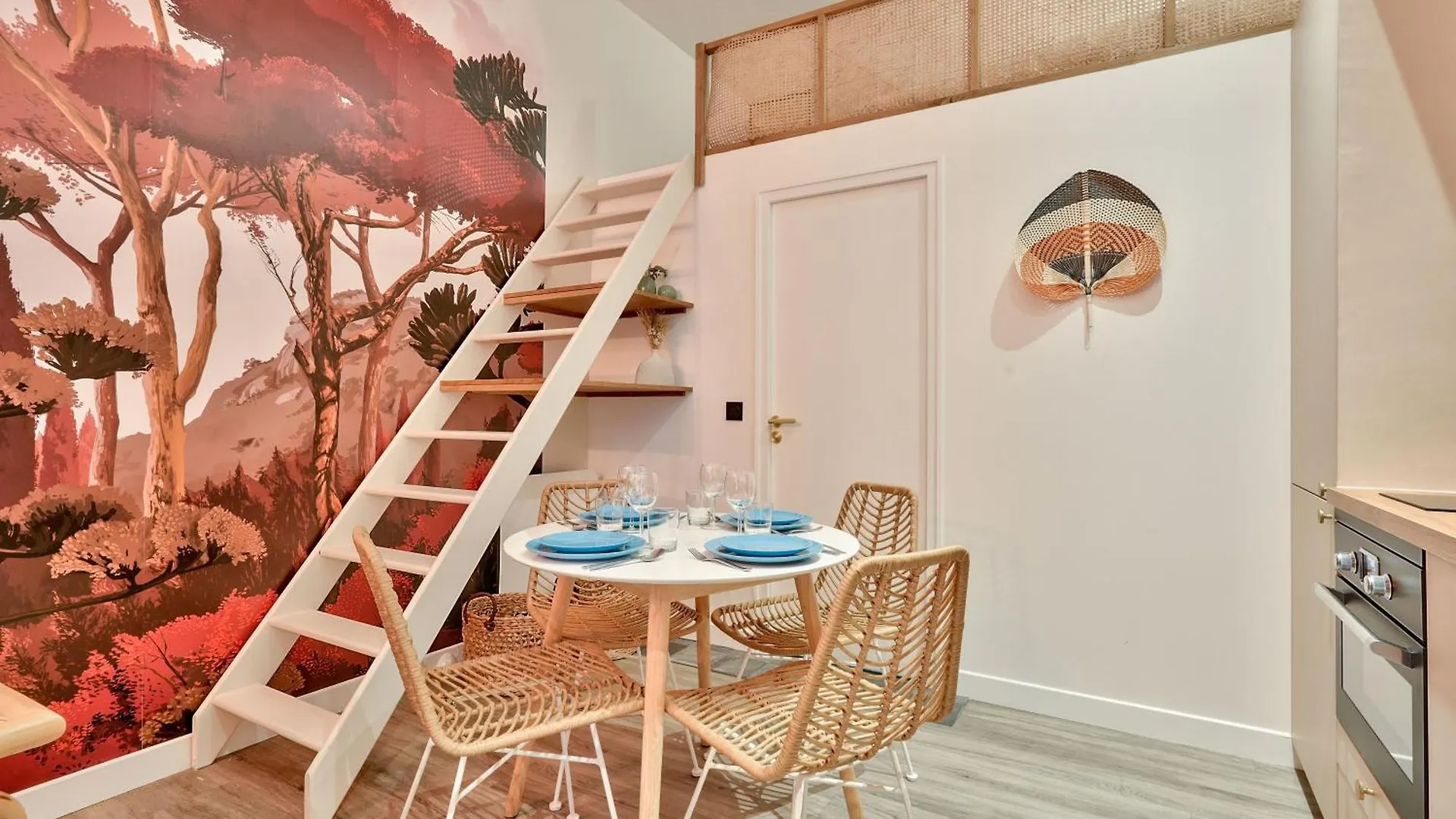 Paradise In The Center Of Paris - Le Marais 0*,  France